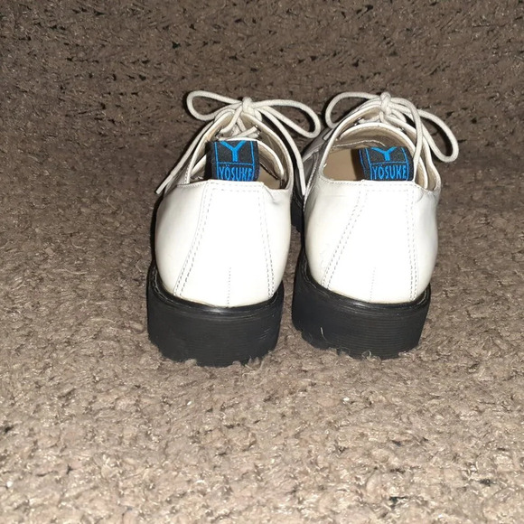 YOSUKE-White Faux Patent Lace-Up Oxfords-Sz 24.5/8-Very Good - Picture 7 of 10